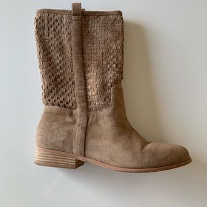 Dolce Vita boots size 8
